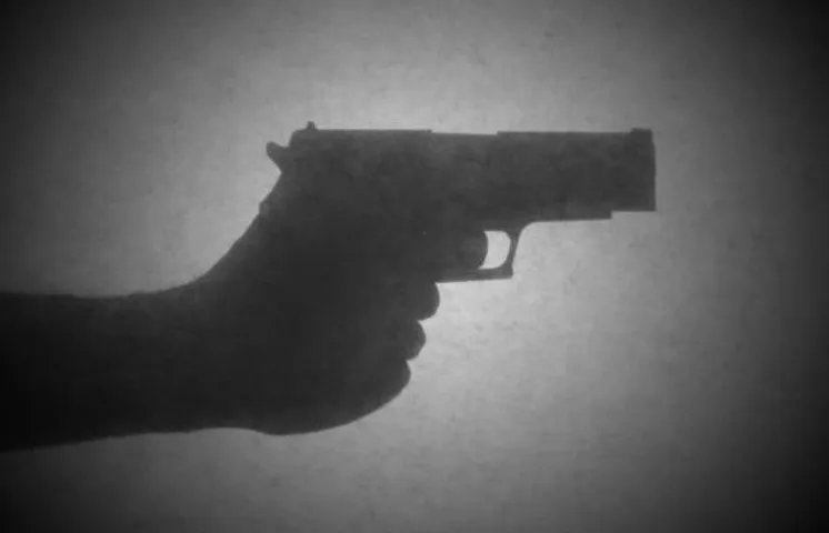 Shiv Sena leader was shot in Mumbai, accused got caught