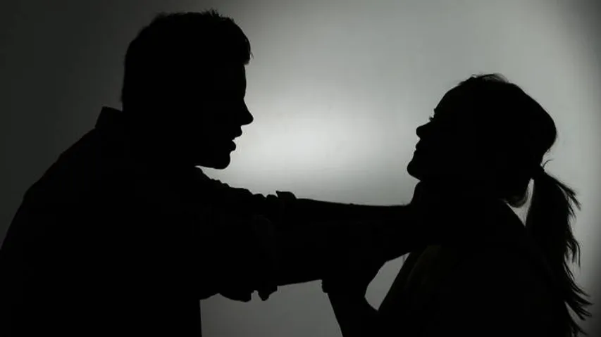 Man kills wife as her family refuse Rs1.5 lakh, tried to portray the killing as suicide
