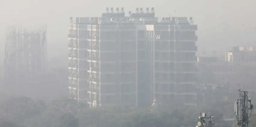 Fog and cold creates hindrance in normal life across North India