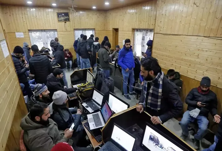 Broadband to be partially restored in J&K today