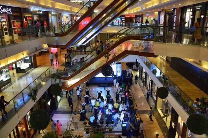 From January 27 onwards, Mumbai malls, shops, eateries can stay open for 24X7