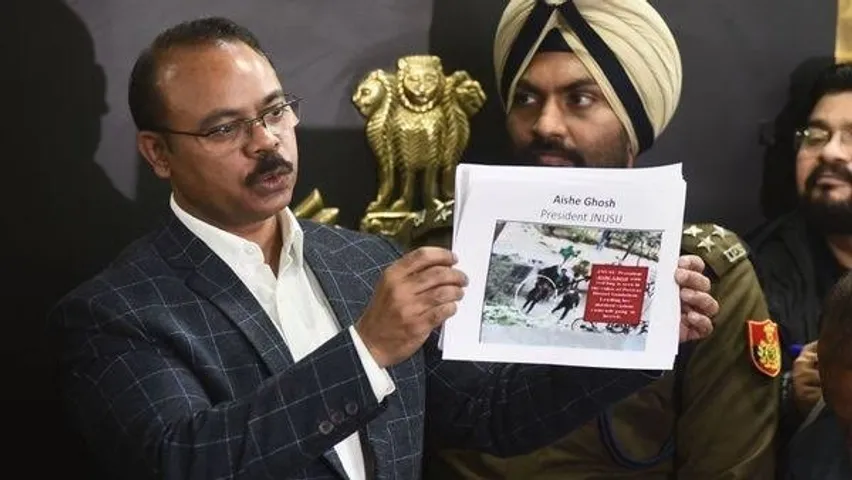Delhi Police identifies nine suspects in JNU violence case