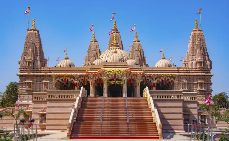 Amid virus outbreak, BAPS  Swaminarayan sect to close all its temples globally