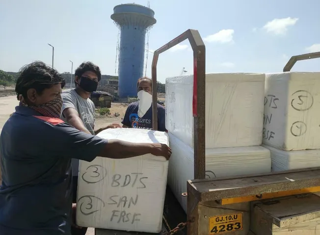 WR special parcel trains transport 19000 tonnes of essential goods in last 34 days