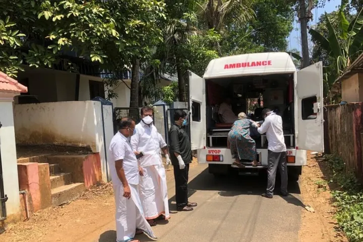 Centre accuses Kerala of violating COVID-19 lockdown guidelines