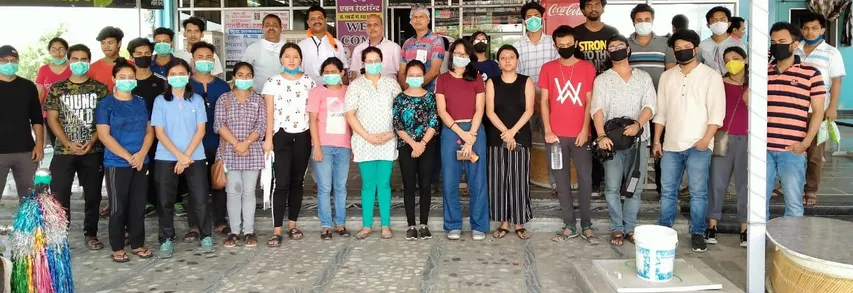 Vadodara District Collector obtained permission to send the students from Assam back home