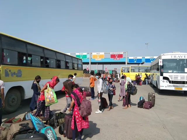Sleepless till early morning Vadodara District administration send 300 students to Nandurbar