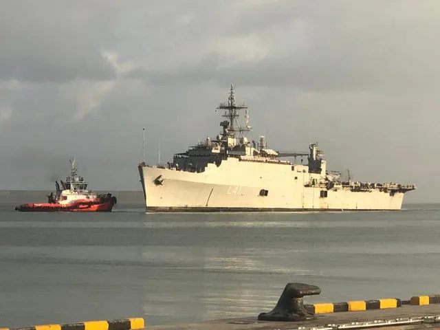INS Jalashwa arrived Sri Lanka to bring back Indian citizens