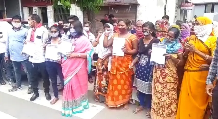Protest against VMC commissioner notification regarding immersion of Dashama idols