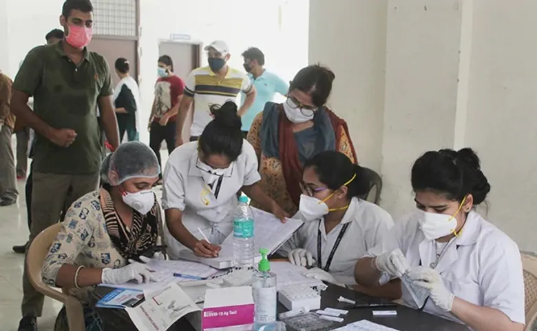 COVID-19 cases in India cross 7 lakh, deaths go past 20,000