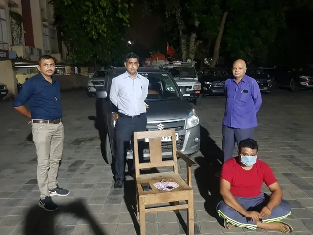 Vadodara PCB arrested main accused of Dollar gang involved in cheating people from different states