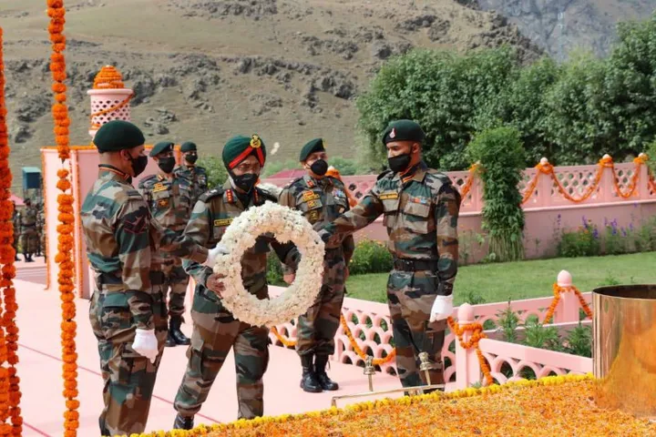 Kargil heroes remembered on 21st anniversary of Operation Vijay