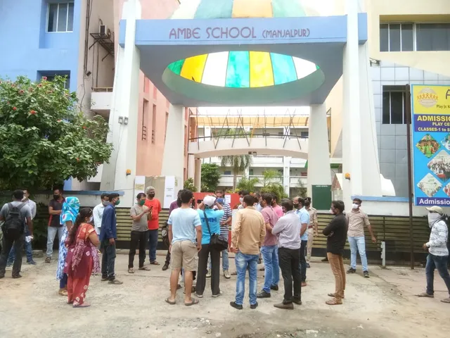 Parents raised protest after Jai Ambe school in Vadodara stopped online education