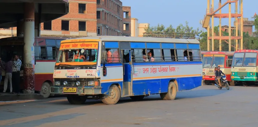 Private bus with 34 passengers on board hijacked in Agra