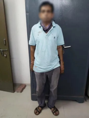 Vadodara police caught one tried to rob a shop owner