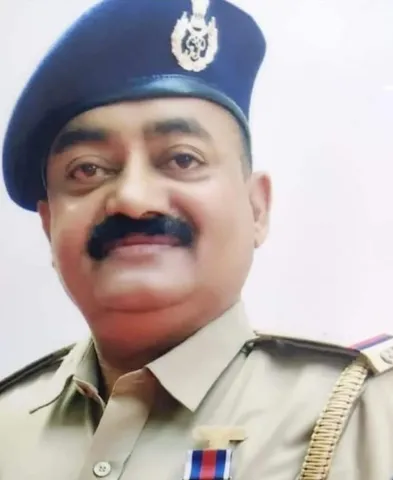 Policeman honored with President’s Medal for Outstanding Performance died during treatment