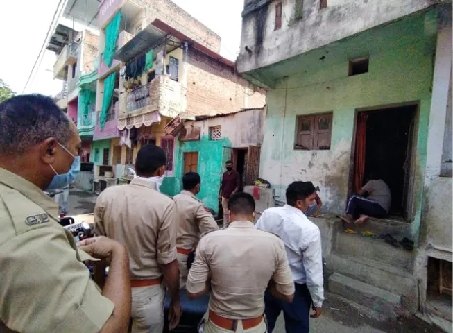 Vadodara Police caught illegal slaughterhouse running inside a house in Akota area