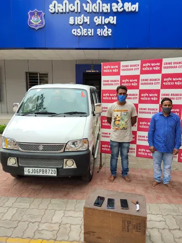 Vadodara crime branch arrest accused wanted in murder case at Jharkhand