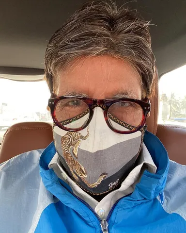 Big B's message to fans amid pandemic: You are not alone