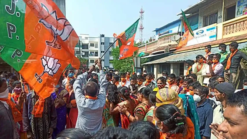BJP sweeps Gujarat bypolls, wins all 8 seats