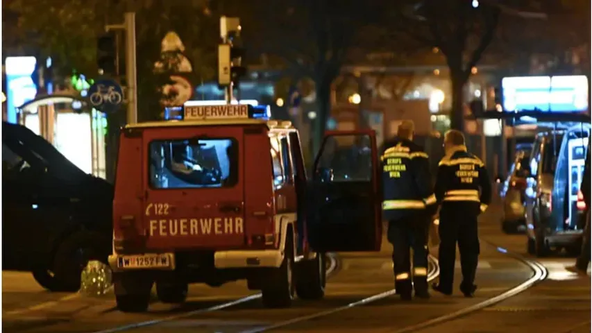 2 Dead and 15 wounded in Vienna terror attack, said sources