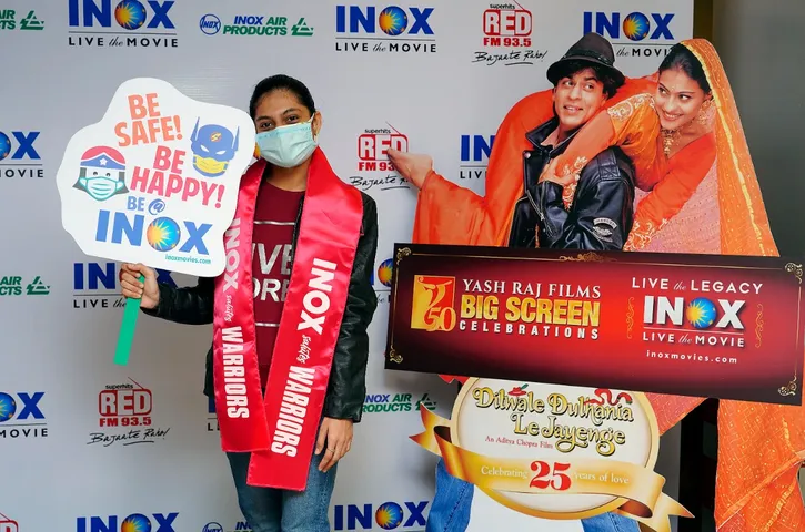 Inox group paid tribute to Corona Warriors of Vadodara