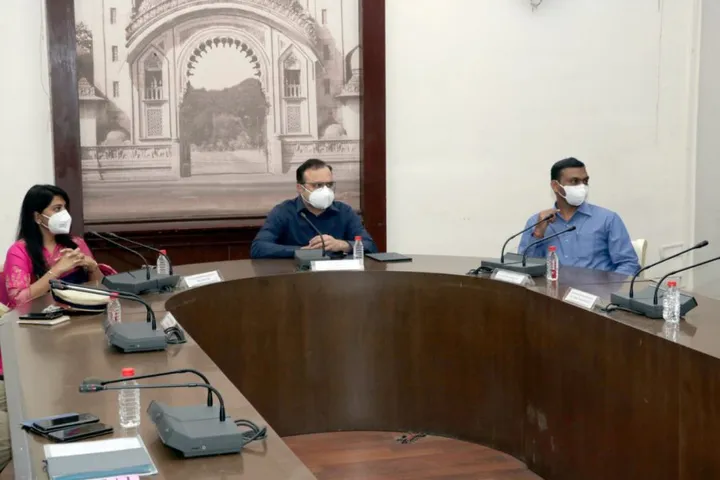 Meeting organised by OSD to stop the spread of covid through balance of enforcement and awareness