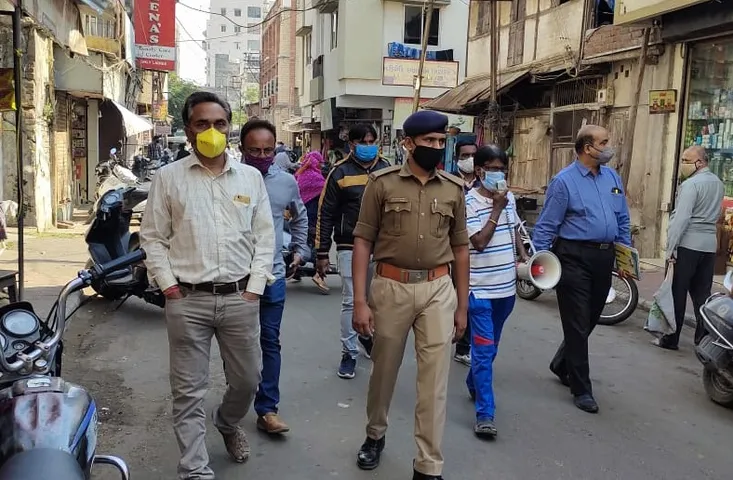 VMC teams swung into action to check violation of Covid guidelines