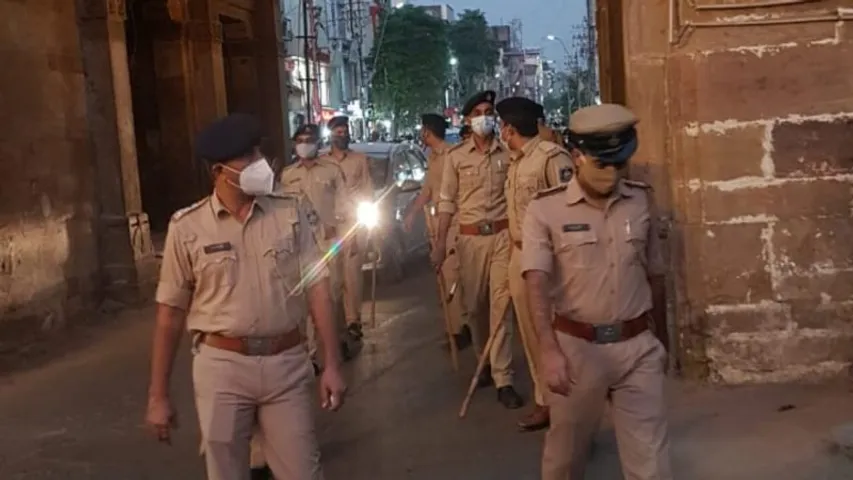 Special drive by Vadodara police to prevent spread of Covid 19
