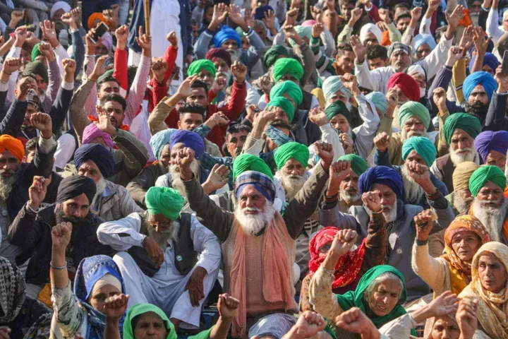 Govt writes to farmer unions inviting them for next round of talks