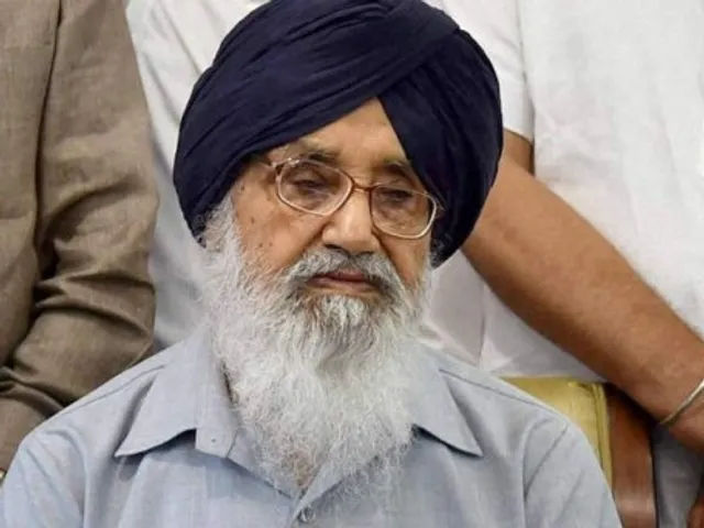 Ex-Punjab CM Parkash Badal returns Padma Vibhushan in protest against farm laws