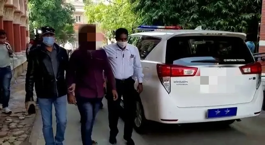 Youth tried to commit suicide at collector office in Vadodara