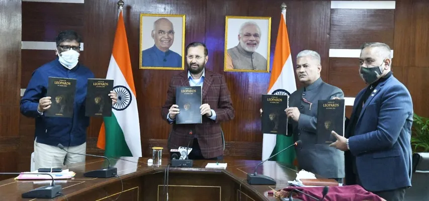 Union Minister, S Jaishankar, launches veteran journalist Prem Prakash’s book “Reporting India: My Seventy-Year Journey as a Journalist” at Kitaab event