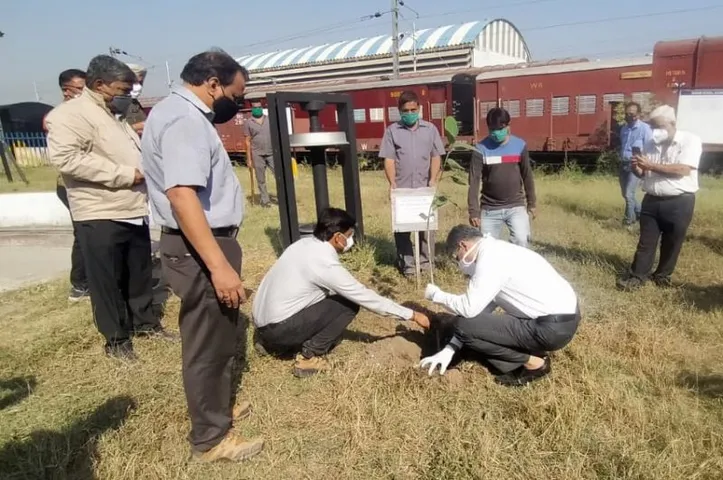 Vadodara division celebrates World Soil Day with a pledge to keep the soil alive