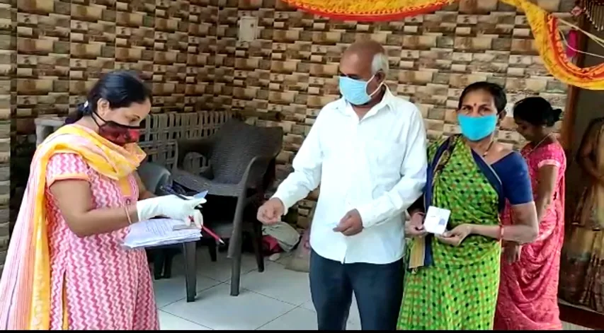 More than 2.08 lakh people were registered in rural areas of Vadodara district under Covid vaccination survey