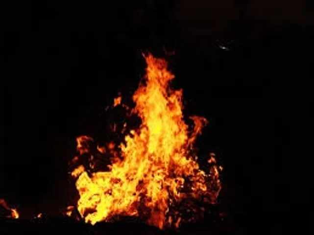 Fire at Panigate area in Vadodara