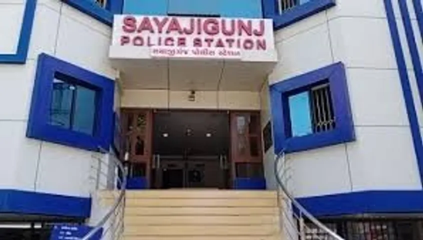 Case of molestation registered in Sayajigunj police station in Vadodara