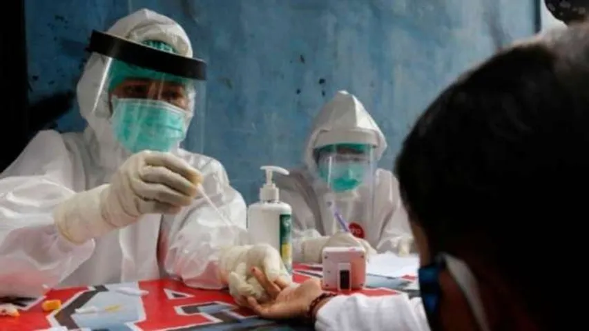 India reports 18,444 new Covid cases