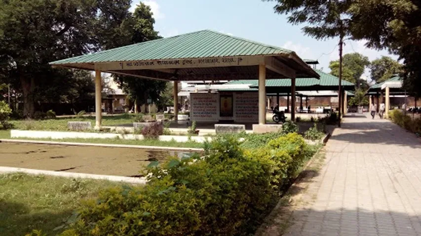 Deteriorating condition of Khaswadi cemetery in Vadodara