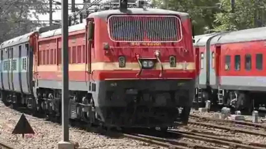 MEMU train services between Pratapnagar and Kevadiya should be treated as fully reserved passenger trains