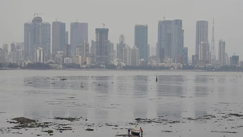 Mumbai’s air quality worse than Delhi, rains forecast in Maharashtra