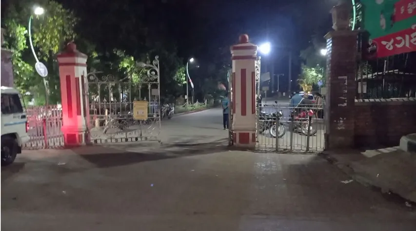 Demand starts to eliminate the harassment of anti-social elements in Kamatibaug in Vadodara