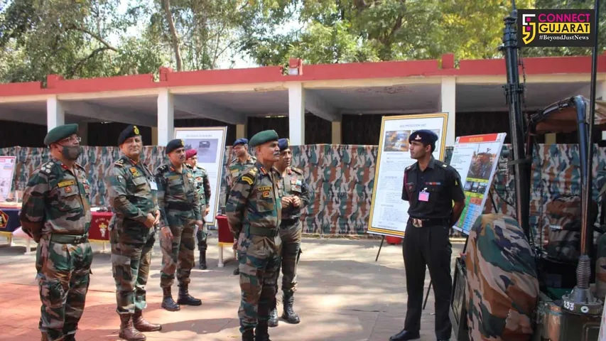 Army Commander Southern Command Lieutenant General JS Nain visits Golden Katar division