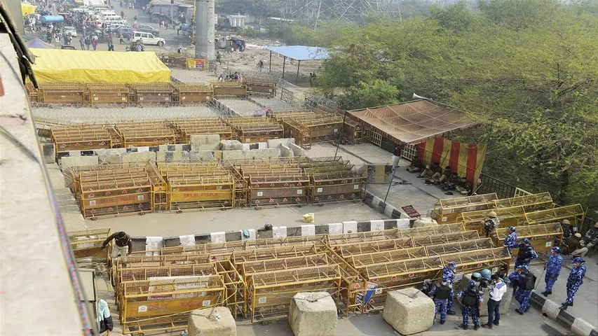 Farmers announce ‘Chakka Jam’ on Feb 6: Security beefed up, additional forces deployed at borders