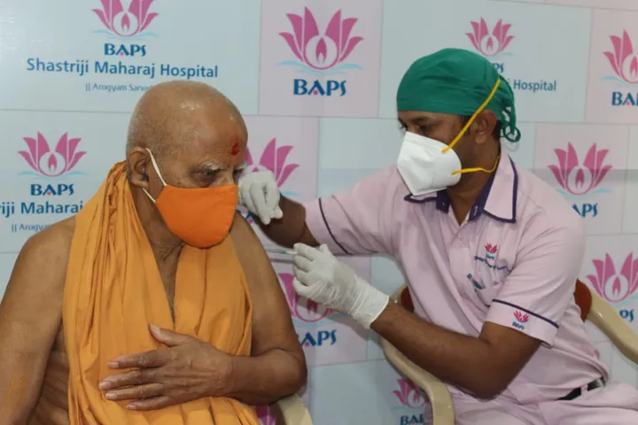 Eleven saints, including 80-year-old Dev Swarup Swami have been vaccinated against corona at Atladara temple