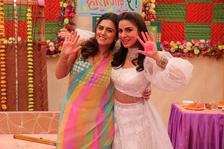 ALTBalaji’s The Married Woman cast Ridhi Dogra & Suhaas Ahuja visit the sets of Kundali Bhagya and Kumkum Bhagya