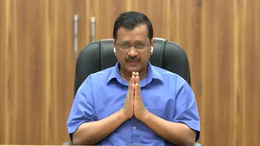 Kejriwal announces weekend curfew in Delhi