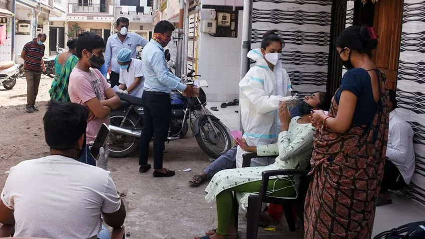 India reports 81,466 new COVID-19 case, 469 deaths