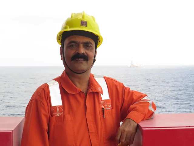 Vadodara engineer lifelong experience on facing powerful cyclone Tautae middle of the sea