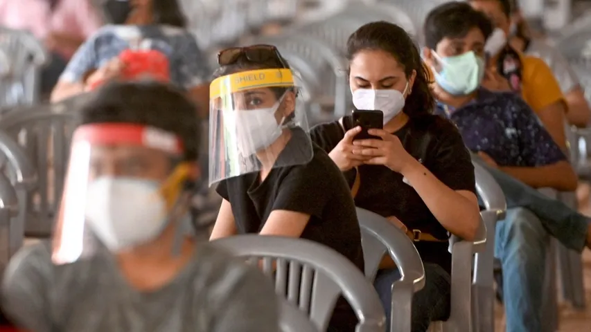 Delhi adds 19,133 new cases, 335 deaths in one day